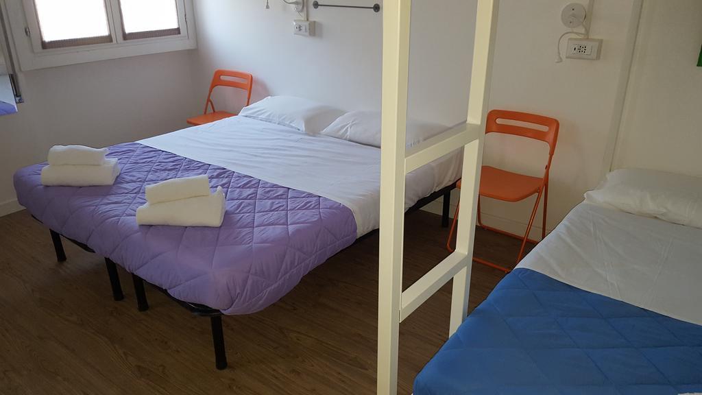 Lake Garda Hostel Salò Eksteriør billede