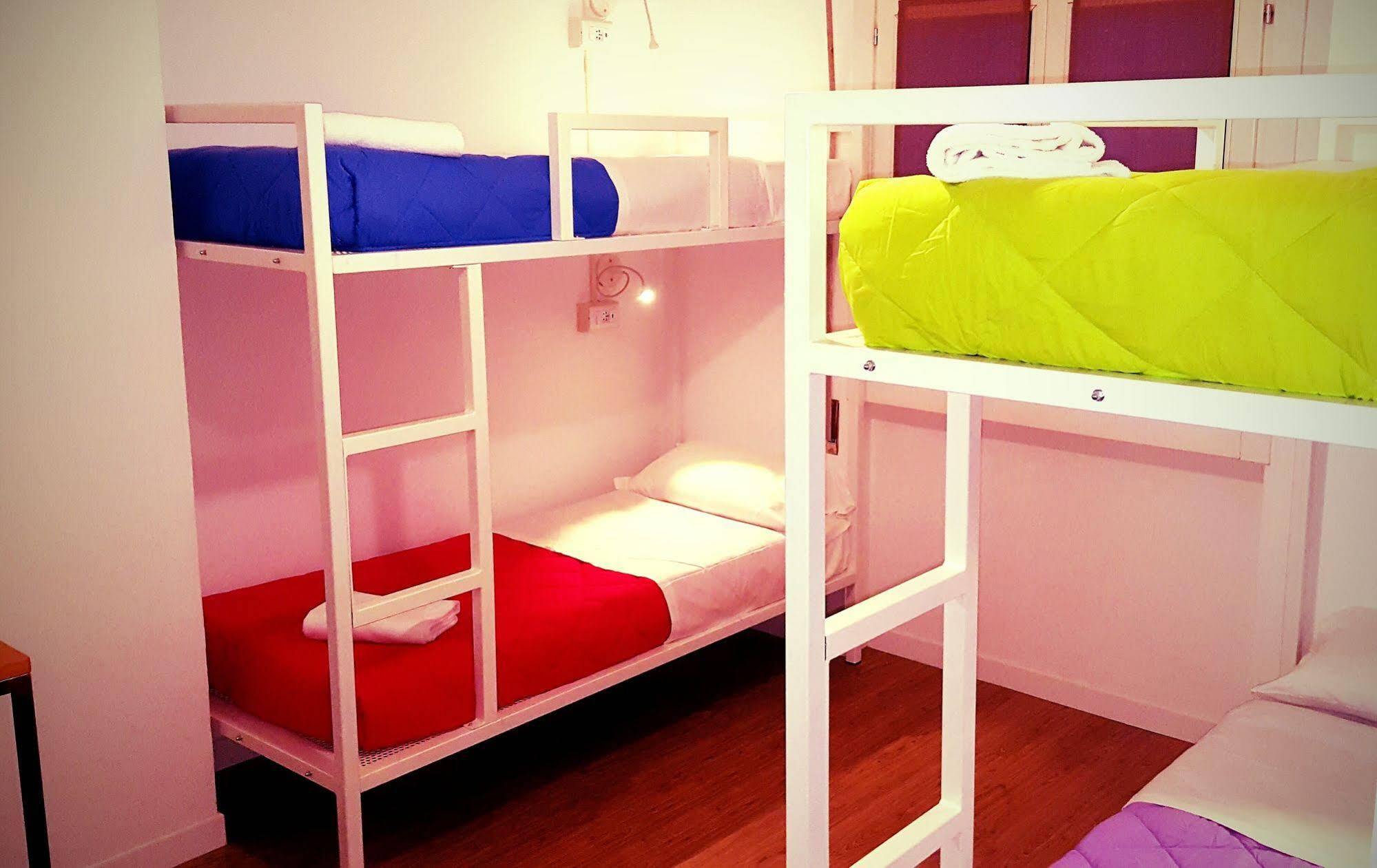 Lake Garda Hostel Salò Eksteriør billede